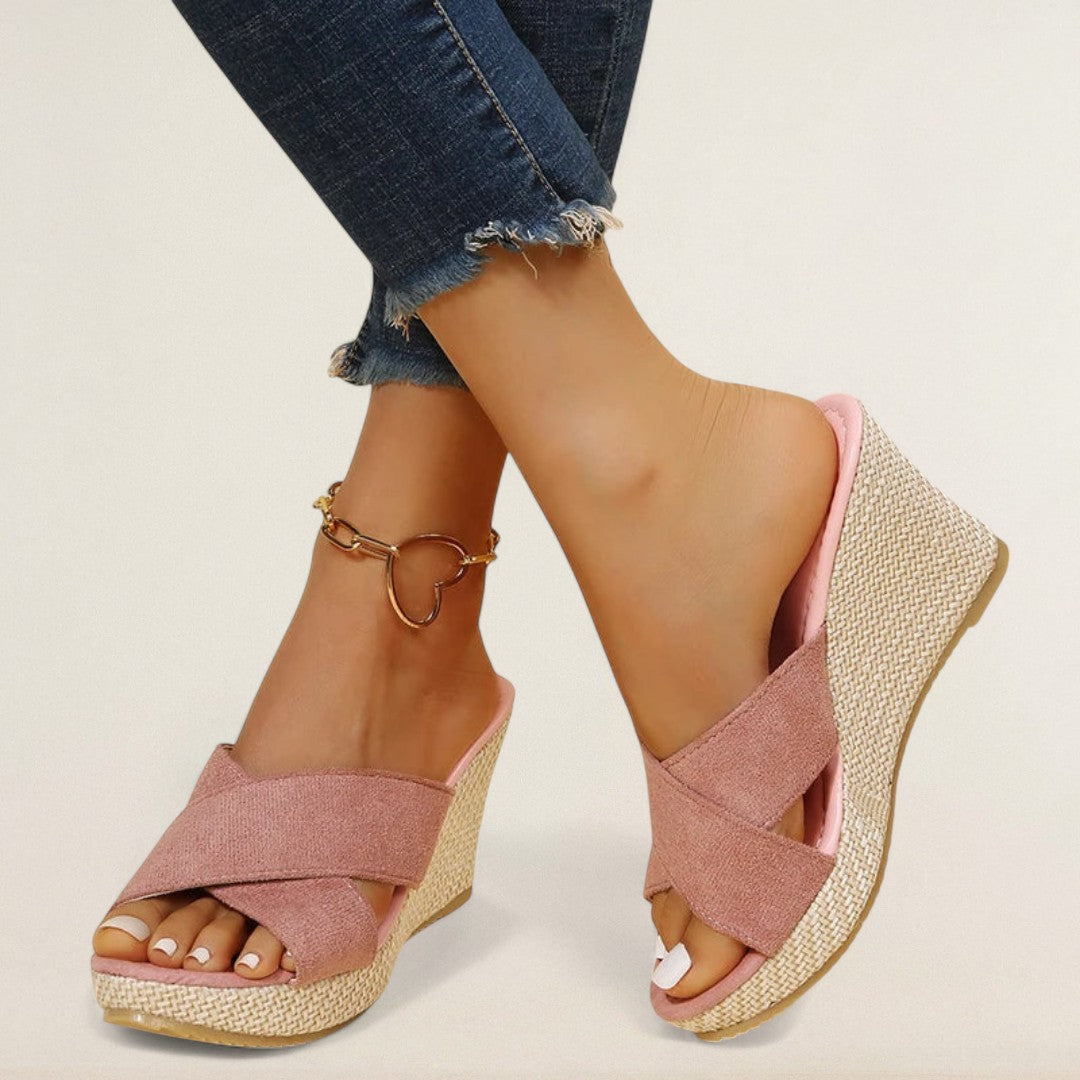 Karolína – elegant højde uden kompromiser