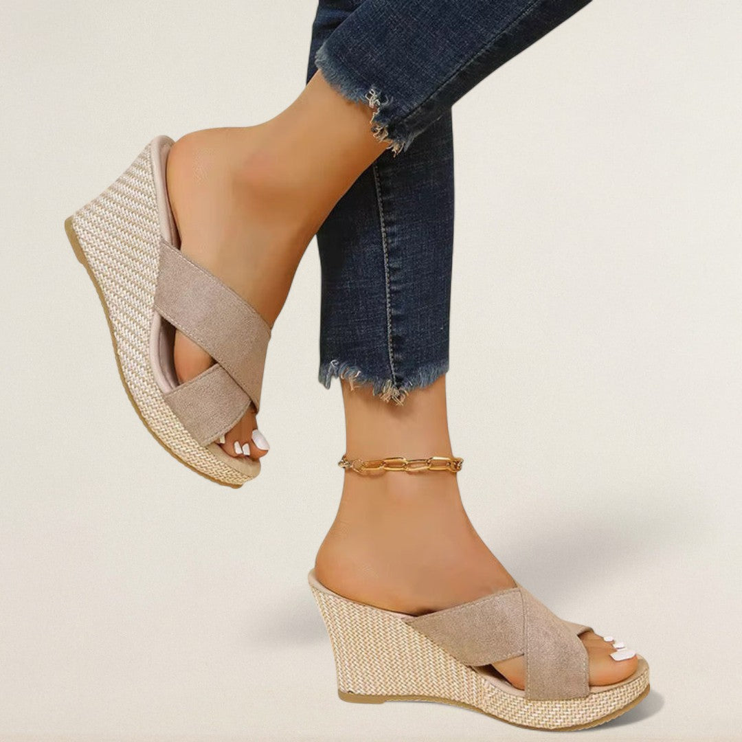 Karolína – elegant højde uden kompromiser