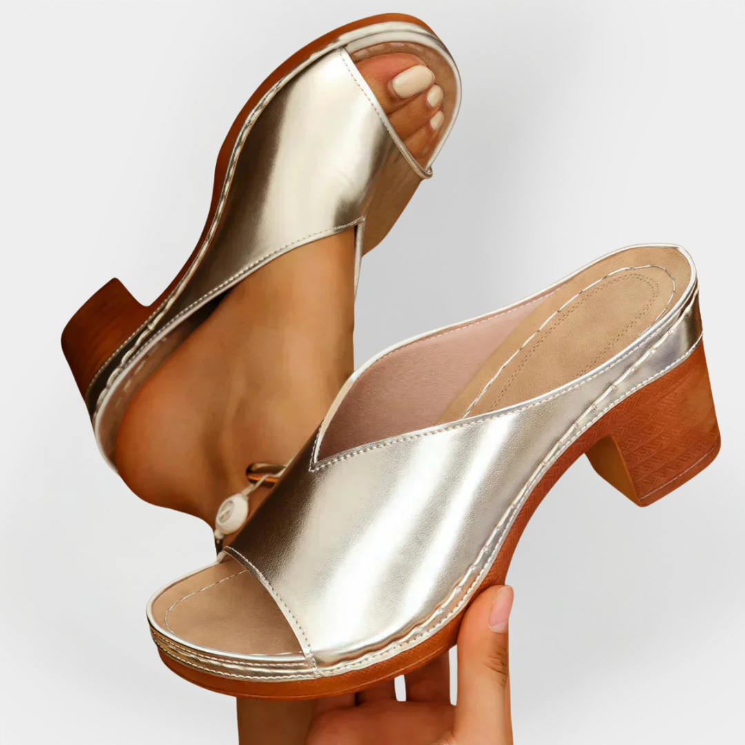 Ortopædiske sandaler med tyk hæl