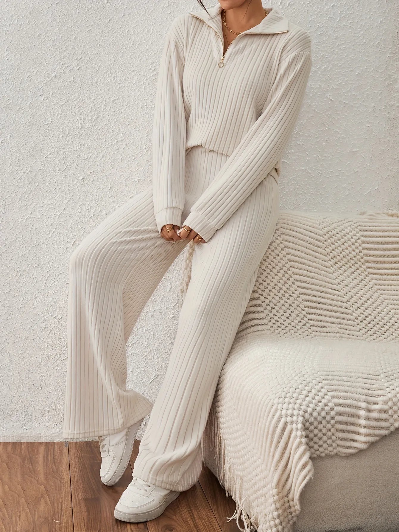 Emma – Ribbet Cozy Sæt